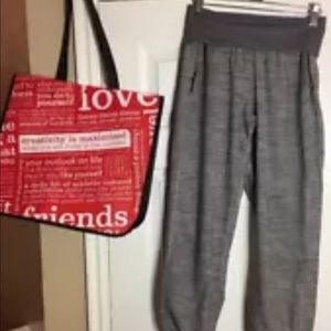 Lululemon pants cropped joggers size 4